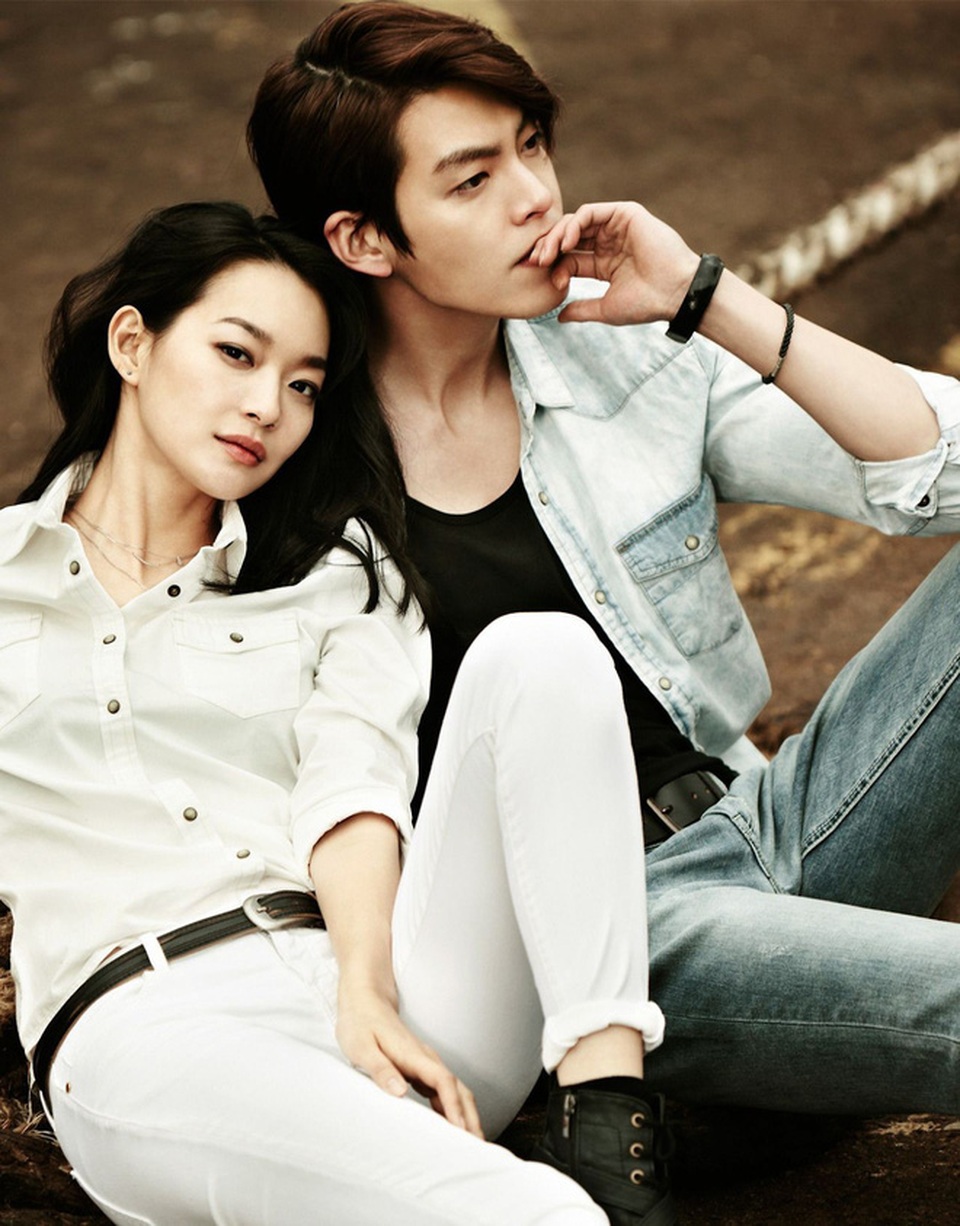 Shin Min Ah: Mỹ nhân “không tuổi” cùng chuyện tình cổ tích với “phi công trẻ” kém 5 tuổi - 4 Shin Min Ah: Mỹ nhân “không tuổi” cùng chuyện tình cổ tích với “phi công trẻ” kém 5 tuổi - 4