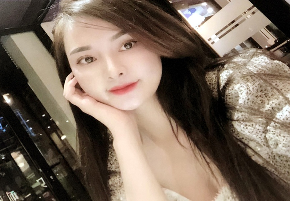 Hai hotgirl điều hành đường dây mại dâm “xuyên Việt” giá 20 triệu đồng - 1 Hai hotgirl điều hành đường dây mại dâm “xuyên Việt” giá 20 triệu đồng - 1