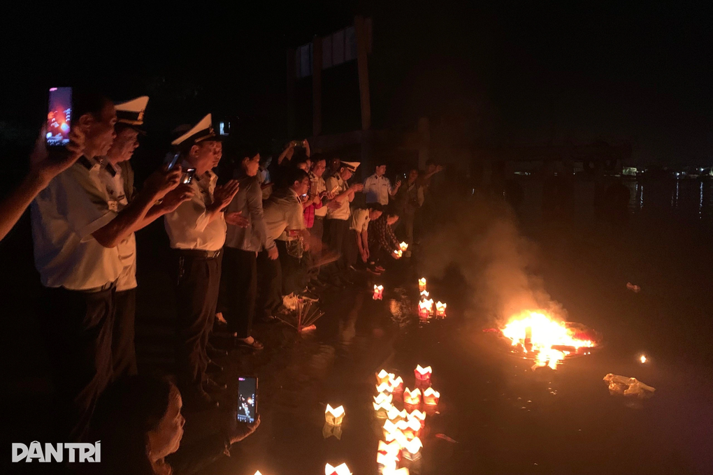 Bức thư đặc biệt vỏn vẹn 25 chữ gửi về quê nhà của người lính Gạc Ma - 3 Bức thư đặc biệt vỏn vẹn 25 chữ gửi về quê nhà của người lính Gạc Ma - 3