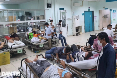 Thông tin mới nhất các nạn nhân vụ gã trai khỏa thân chém người ở TPHCM