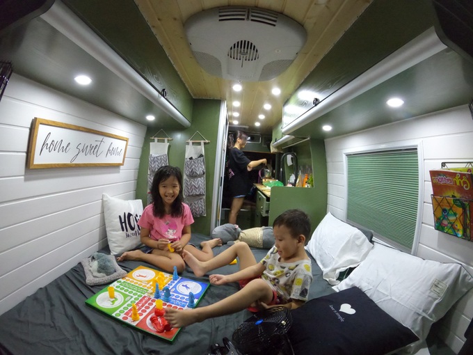 Gia đình Hà Nội chi 120 triệu cải tạo xe thành nhà di động đi xuyên Việt - 8 Gia đình Hà Nội chi 120 triệu cải tạo xe thành nhà di động đi xuyên Việt - 8