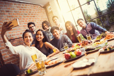 Nâng cao sức khỏe hệ tiêu hóa với nước khoáng kiềm thiên nhiên