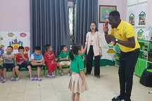 Trẻ mầm non làm quen với tiếng Anh đã thực sự hiệu quả?