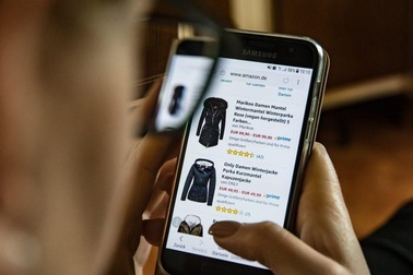 Xu thế mua hàng online ảnh hưởng tới ngày Black Friday và đợt mua sắm cuối năm