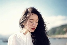 Sự thật đau lòng đằng sau việc bạn trai luôn mang “áo mưa” trong ví