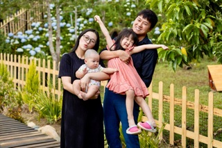 Quách Ngọc Tuyên tuổi 41: Xây nhà lớn cho cha mẹ, vợ kém 16 tuổi ủng hộ - 6