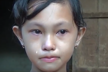 "Cha mất, mẹ bỏ 3 chị em con đi biệt tích 6 năm nay rồi !"