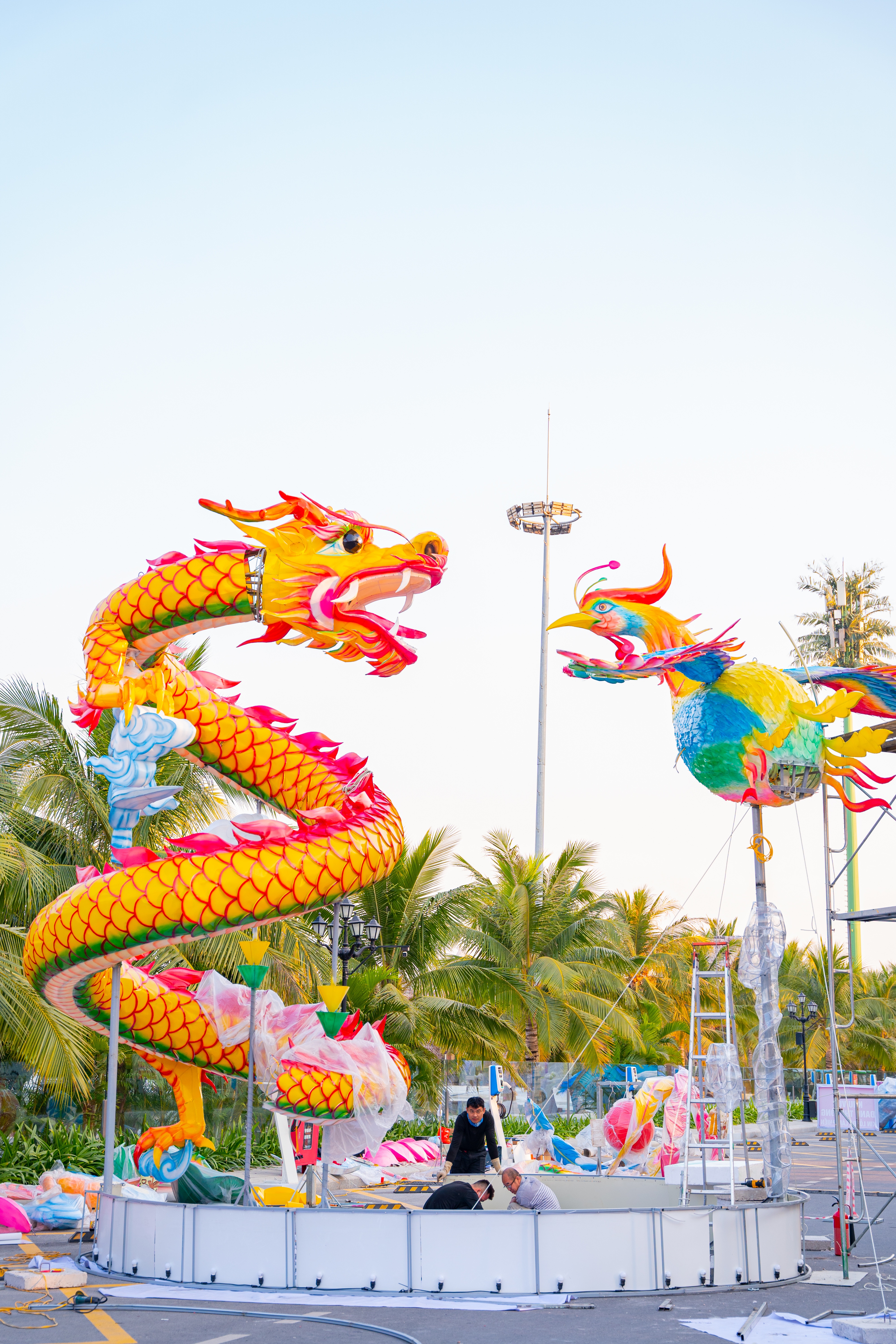 View - Đèn lồng khổng lồ - Điểm đến thú vị tại Vinhomes Ocean Park 2 | Báo Dân trí