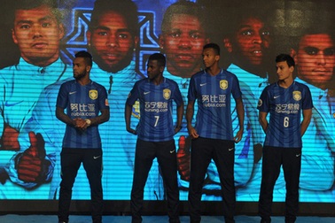 Đối thủ của Bình Dương, Jiangsu Suning “khủng” tới cỡ nào?