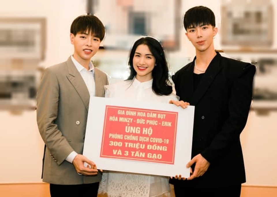 Đang nổi đình đám với Ghen cô Vy, Erik lại gây chú ý với đồ bảo hộ sân bay - 5 Đang nổi đình đám với Ghen cô Vy, Erik lại gây chú ý với đồ bảo hộ sân bay - 5
