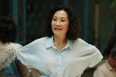 Nghệ sĩ Hồng Đào áp lực khi đóng phim của Khương Ngọc