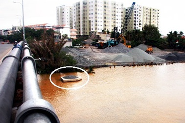 Nam công nhân chết đuối thương tâm khi làm việc dưới sông