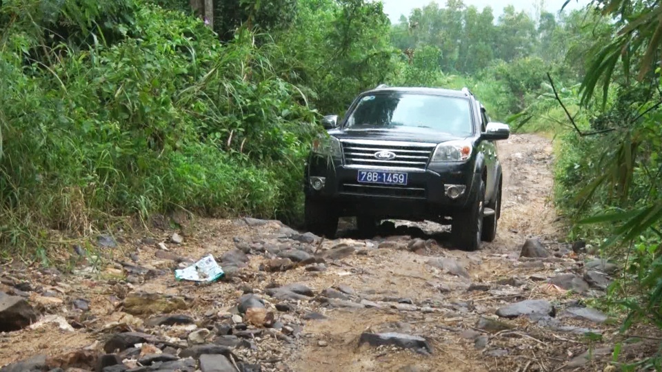 Phú Yên: Hàng ngàn hộ dân ngày đêm mơ có con đường dân sinh - 1 Phú Yên: Hàng ngàn hộ dân ngày đêm mơ có con đường dân sinh - 1