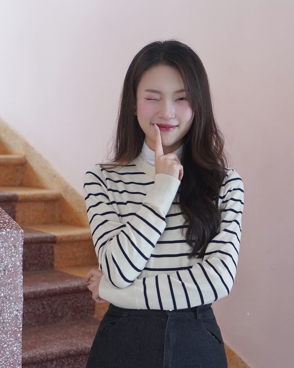 Hot girl 7 thứ tiếng - MC Khánh Vy: Bố mẹ luôn kéo chân tôi xuống mặt đất - 5 Hot girl 7 thứ tiếng - MC Khánh Vy: Bố mẹ luôn kéo chân tôi xuống mặt đất - 5