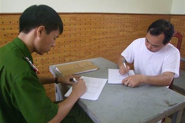 Bắt hai vụ “lô đề”, thu giữ hàng trăm triệu đồng