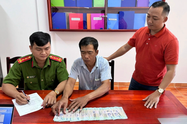 Vụ cựu Chủ tịch xã ở Phú Quốc ăn hối lộ 5 tỷ đồng: 3 đội trưởng đầu thú