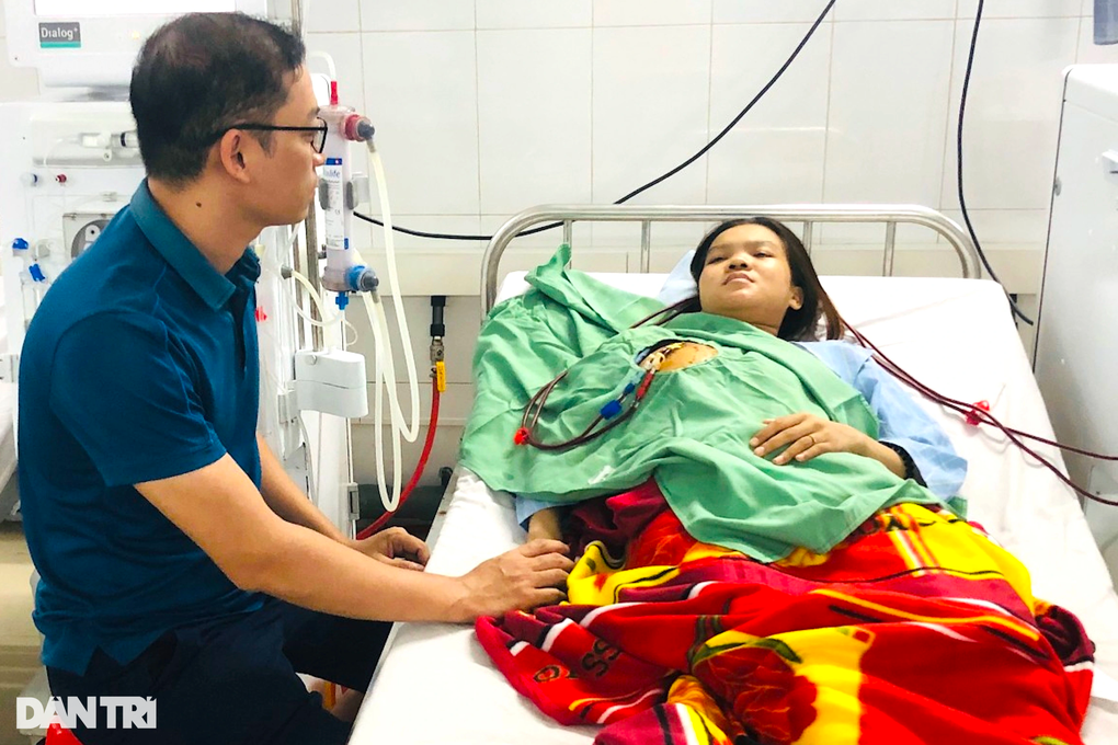 Nữ giáo viên trẻ từ chối điều trị bệnh hiểm nghèo, nhường sự sống cho con - 3 Nữ giáo viên trẻ từ chối điều trị bệnh hiểm nghèo, nhường sự sống cho con - 3