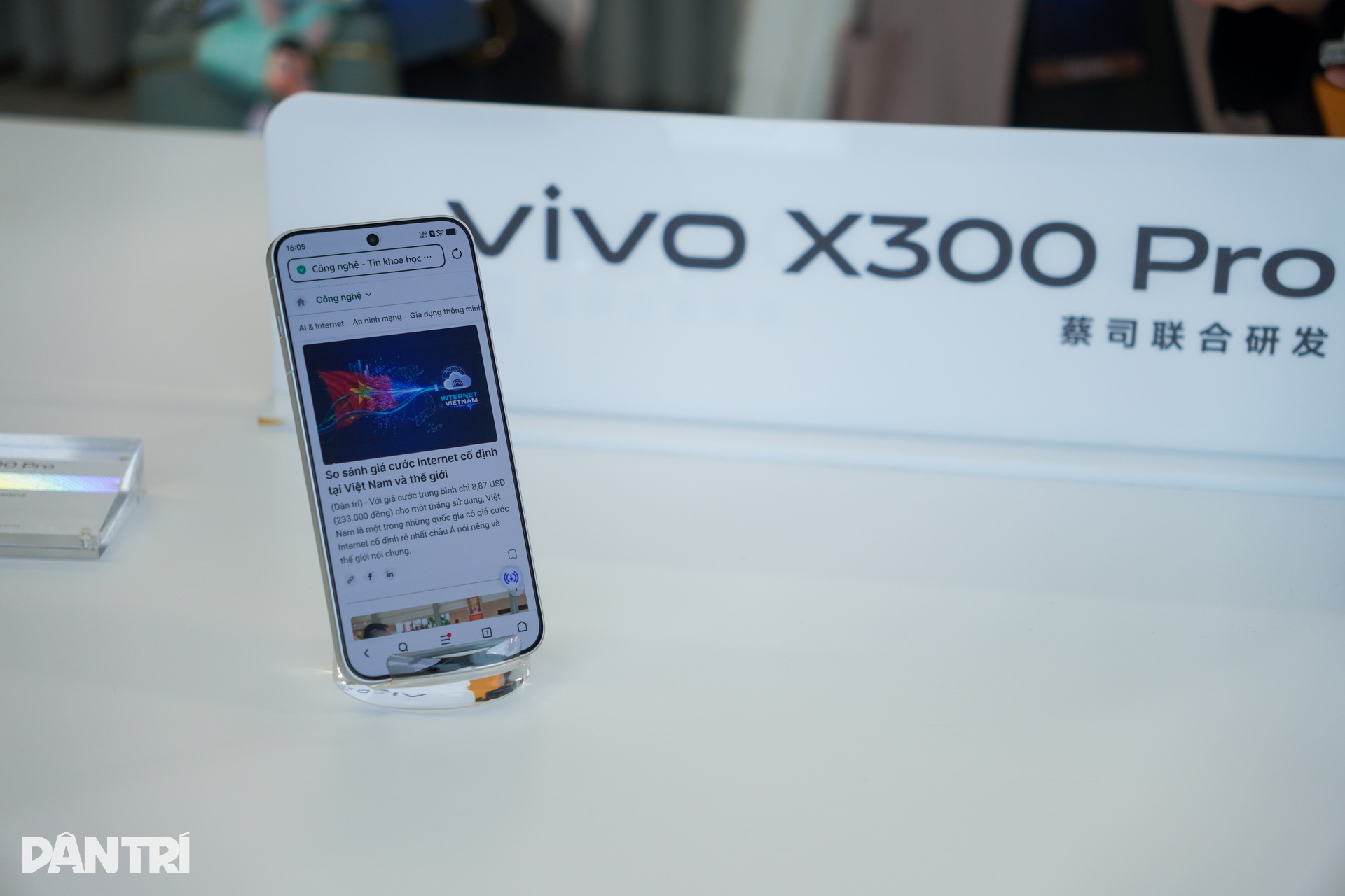 ประสบการณ์รวดเร็วของ vivo X300 Pro ในจีน: เผชิญหน้ากับ iPhone 17 Pro Max - 7 Trải nghiệm nhanh vivo X300 Pro tại Trung Quốc: Đối đầu iPhone 17 Pro Max - 7