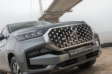 Thương hiệu ô tô Hàn Quốc chật vật bán mình