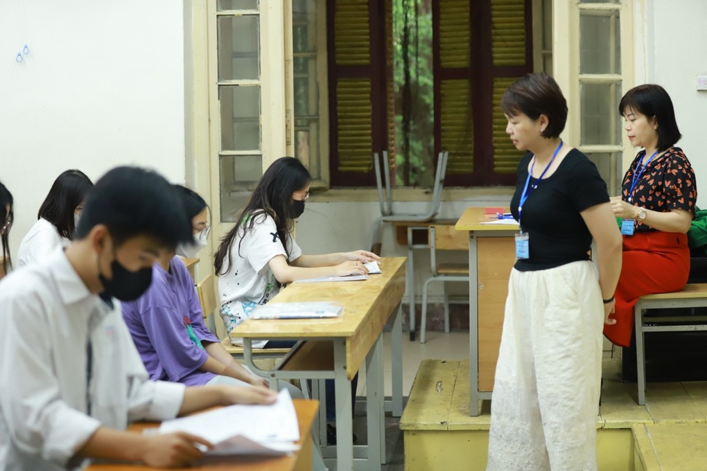 Hơn 1 triệu thí sinh làm thủ tục dự thi tốt nghiệp THPT 2023 - 21 Hơn 1 triệu thí sinh làm thủ tục dự thi tốt nghiệp THPT 2023 - 21