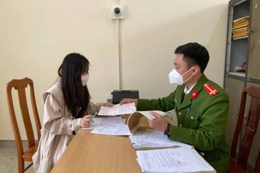 Thiếu nữ về từ vùng dịch vẫn vô tư đi bar bị xử phạt