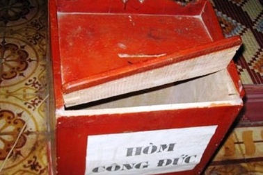 Bắt hai đạo chích 9X "cuỗm" cả thùng công đức