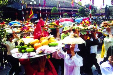 Gần nửa triệu lượt người trẩy hội Phủ Giầy