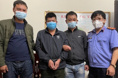 Tóm gọn trai bản vận chuyển hàng cấm ra Hà Nội tiêu thụ