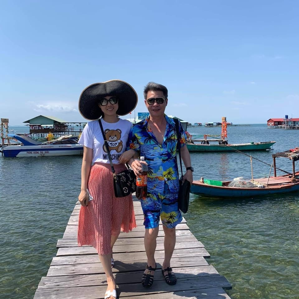 Phản ứng bất ngờ của Công Lý bị vợ trẻ đòi... hủy kết bạn - 3 Phản ứng bất ngờ của Công Lý bị vợ trẻ đòi... hủy kết bạn - 3