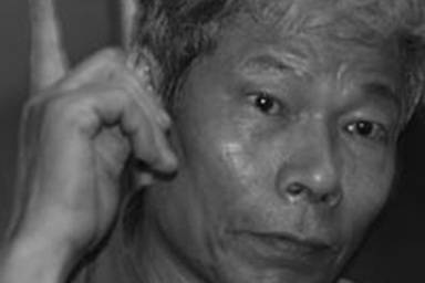 Nhà báo Trần Đình Bá và cuộc “đụng đầu”  với một VIP