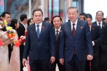 Lần đầu tiên Tổng Bí thư gặp mặt gần 2.000 đại biểu Quốc hội các thời kỳ