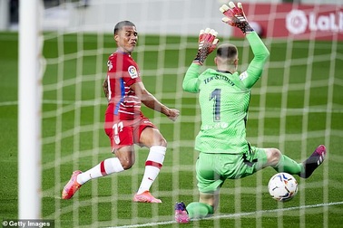 Barcelona thua sốc, cuộc đua vô địch La Liga ngày càng khó lường