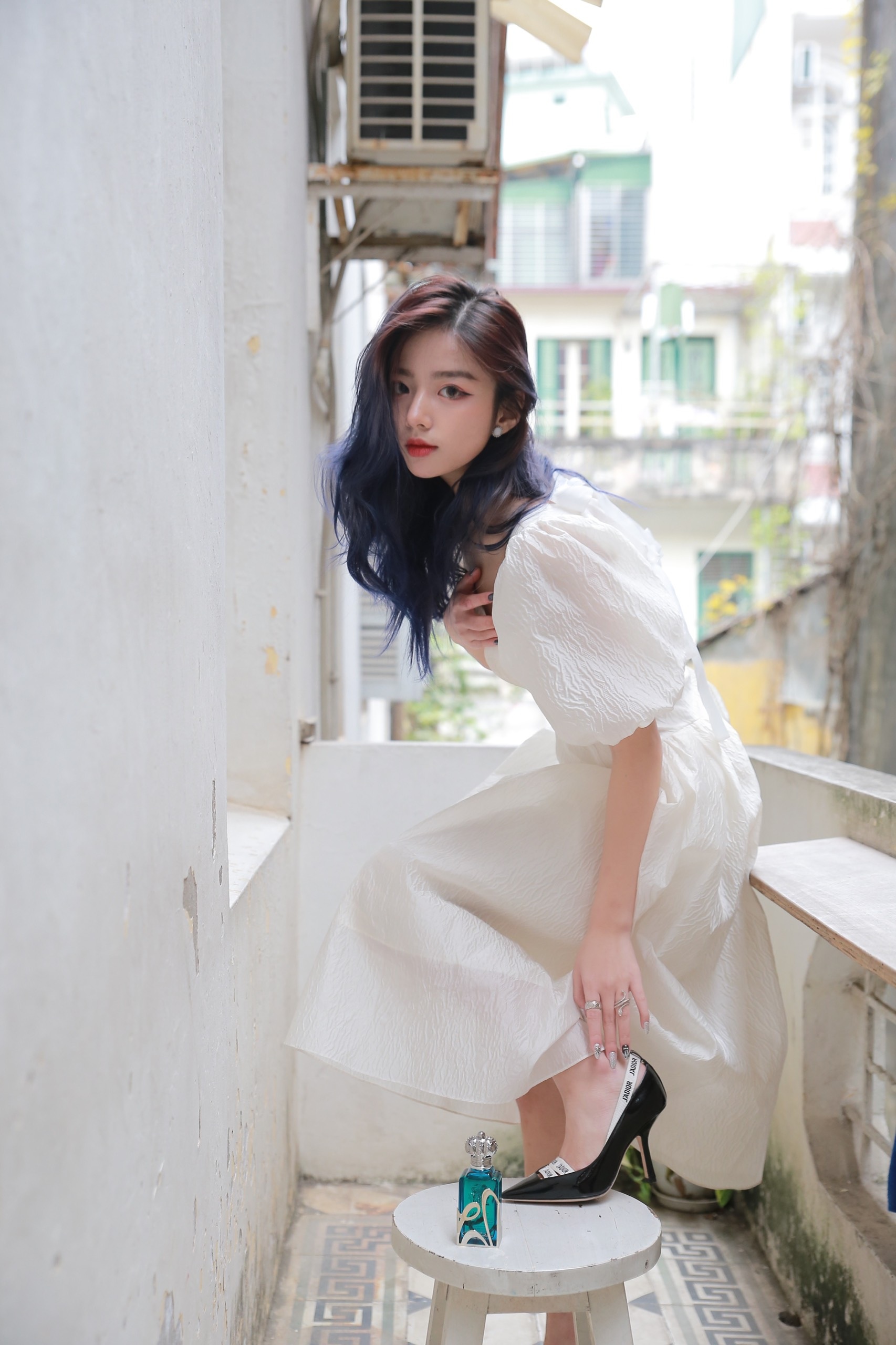 Vòng eo nhỏ khó tin của nữ sinh nổi tiếng nhất ĐH Kinh tế quốc dân - 15 Vòng eo nhỏ khó tin của nữ sinh nổi tiếng nhất ĐH Kinh tế quốc dân - 15