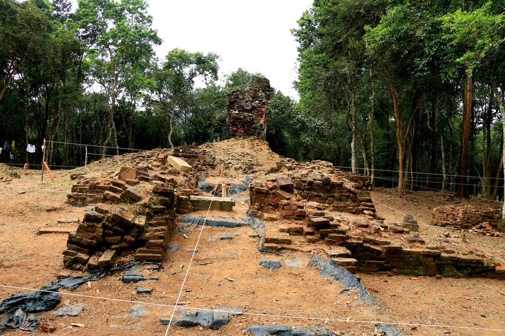 Ấn Độ giúp trùng tu nhóm tháp Khu đền tháp Mỹ Sơn - 3 Ấn Độ giúp trùng tu nhóm tháp Khu đền tháp Mỹ Sơn - 3