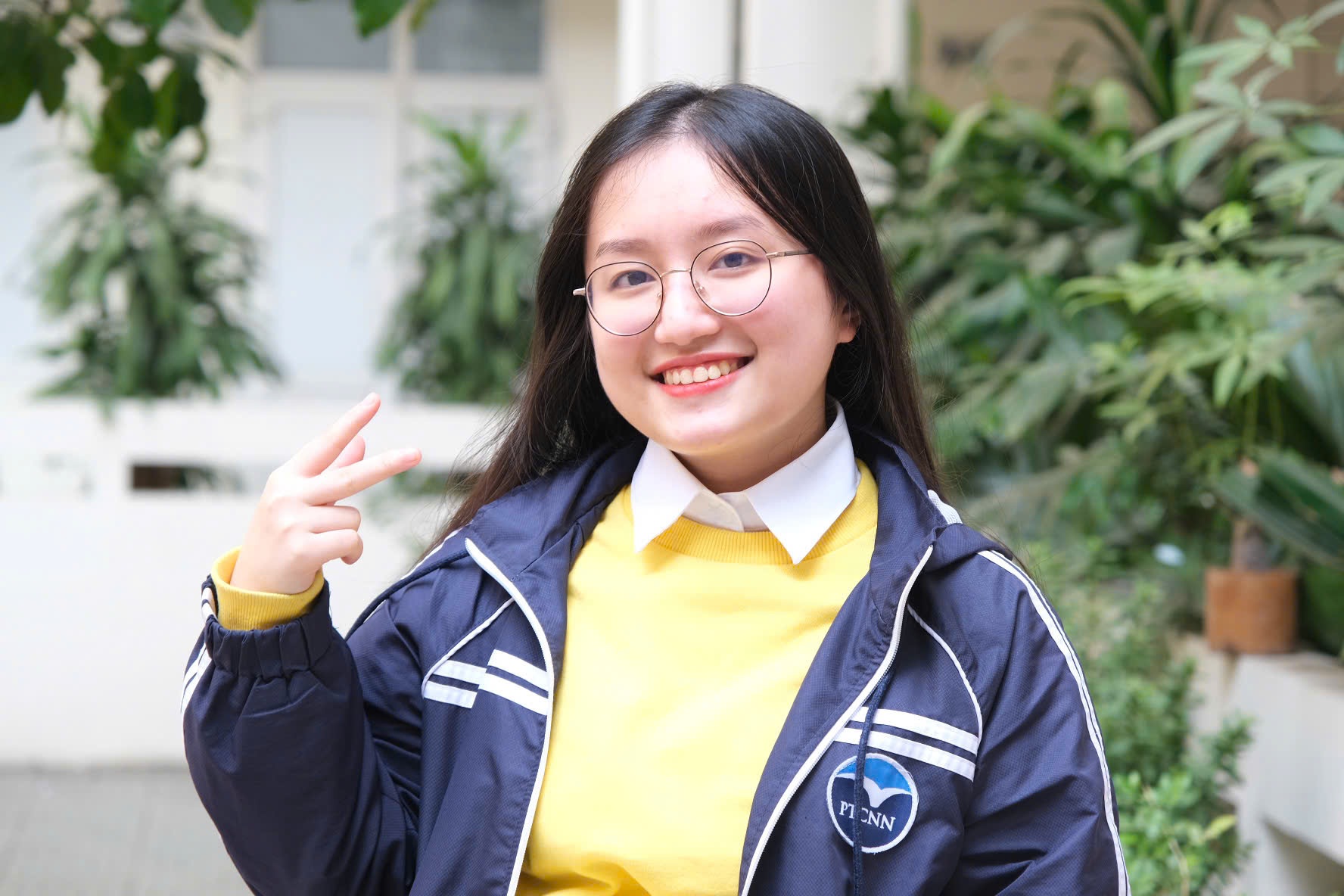 Studentka získala stipendium ve výši 8,6 miliardy dongů na studium v USA, diskutujíc o tradiční kultuře - 1 Luận về văn hóa truyền thống, nữ sinh giành học bổng 8,6 tỷ đồng tới Mỹ - 1