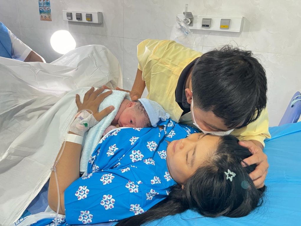Thêm nhiều em bé 0h chào đón năm mới - 1 Thêm nhiều em bé 0h chào đón năm mới - 1