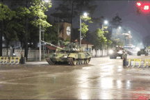 Dàn khí tài diễu binh A80 xuyên đêm huấn luyện tại Quảng trường Ba Đình