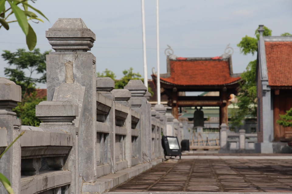 Văn Miếu Hà Tĩnh hơn 70 tỷ đồng ì ạch về đích - 9 Văn Miếu Hà Tĩnh hơn 70 tỷ đồng ì ạch về đích - 9