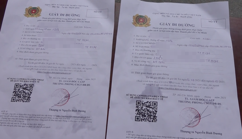 Nhân viên giao hàng dùng giấy đi đường giả để qua chốt kiểm soát - 2 Nhân viên giao hàng dùng giấy đi đường giả để qua chốt kiểm soát - 2