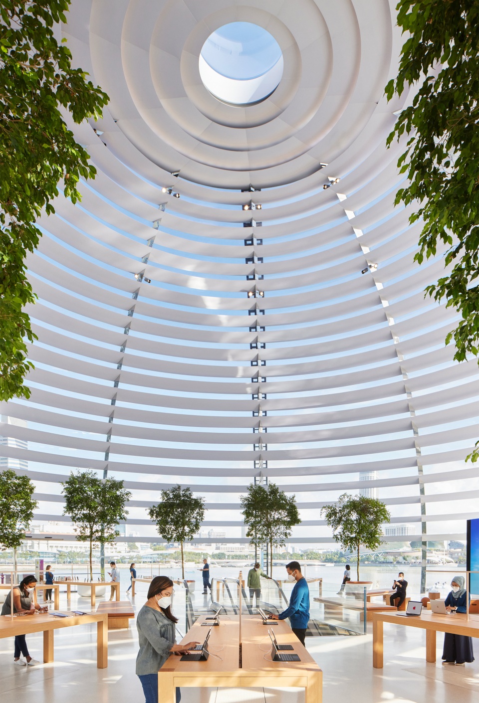 Hé lộ hình ảnh bên trong cửa hàng Apple Store nổi trên mặt nước - 3 Hé lộ hình ảnh bên trong cửa hàng Apple Store nổi trên mặt nước - 3