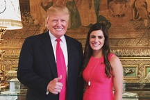 Nữ trợ lý 26 tuổi xinh đẹp của Tổng thống Trump