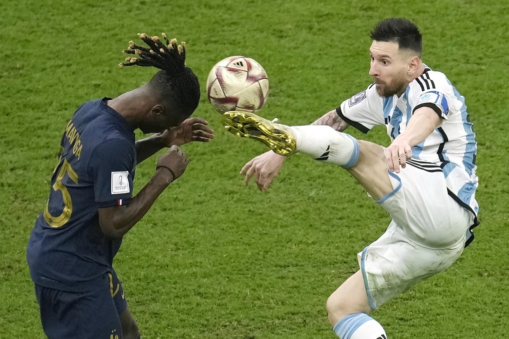 Những hình ảnh ấn tượng ở trận chung kết hay nhất lịch sử World Cup - 3 Những hình ảnh ấn tượng ở trận chung kết hay nhất lịch sử World Cup - 3