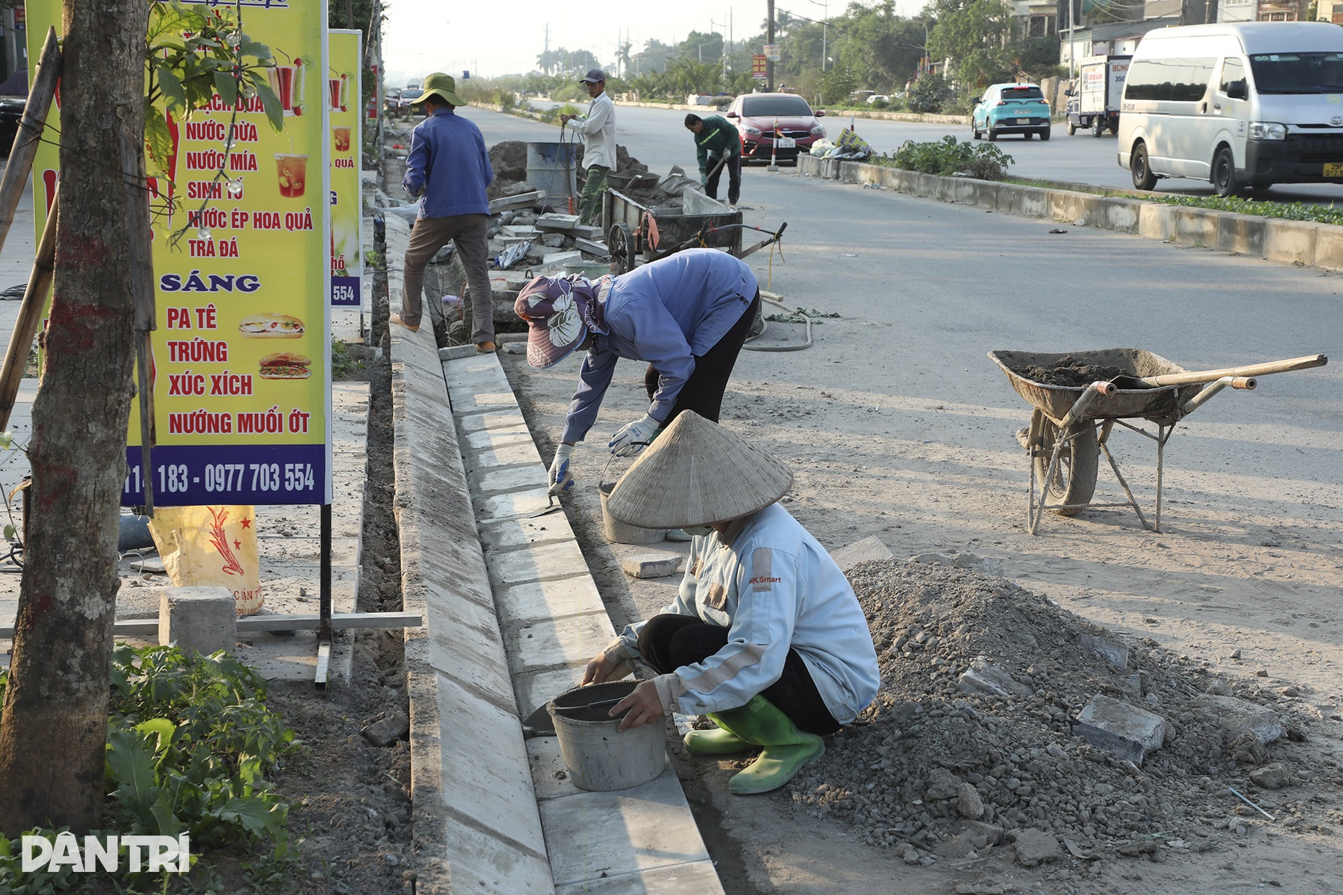 Dự án 1.500 tỷ đồng đường Tây Thăng Long bị cụt, sau 5 năm vẫn dở dang - 7 Dự án 1.500 tỷ đồng đường Tây Thăng Long bị cụt, sau 5 năm vẫn dở dang - 7