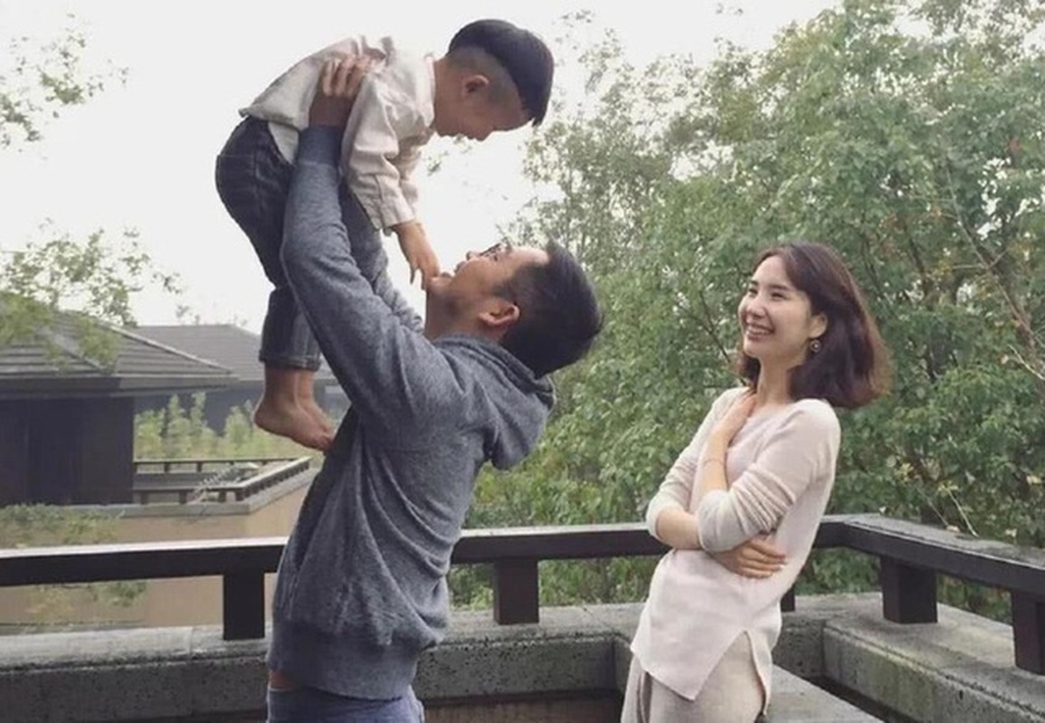 Vụ ngoại tình chấn động Trung Quốc: Tiểu tam Trương Đại Dịch kết hôn - 3 Vụ ngoại tình chấn động Trung Quốc: Tiểu tam Trương Đại Dịch kết hôn - 3