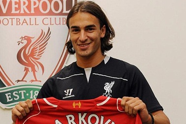 Liverpool mua tiền đạo vá chỗ trống của Suarez