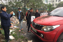 Xác minh vụ chậu hoa từ tầng cao chung cư ở Hà Nội rơi trúng ô tô