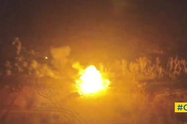 Biệt kích Ukraine phục kích, tiêu diệt nhiều xe quân sự Nga