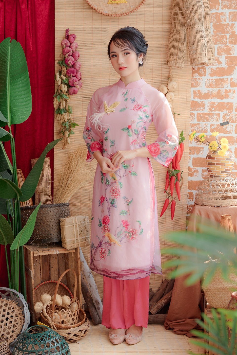 Hoa khôi Trà My đẹp ngỡ ngàng trong bộ ảnh mừng xuân Canh Tý 2020 - 9 Hoa khôi Trà My đẹp ngỡ ngàng trong bộ ảnh mừng xuân Canh Tý 2020 - 9