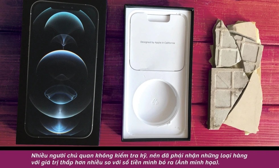 Nhiều người chủ quan không kiểm tra kỹ, nên đã phải nhận những loại hàng với giá trị thấp hơn nhiều so với số tiền mình bỏ ra (Ảnh minh họa). Nhiều người chủ quan không kiểm tra kỹ, nên đã phải nhận những loại hàng với giá trị thấp hơn nhiều so với số tiền mình bỏ ra (Ảnh minh họa).