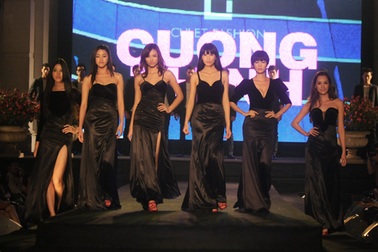 Sôi động ngày mở màn tuần lễ thời trang thu đông Việt Nam 2011